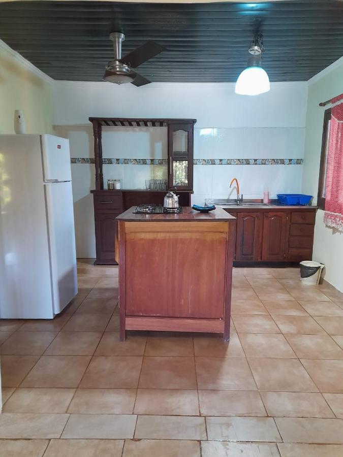 Appartamento Frontera Apart Puerto Iguazú Esterno foto