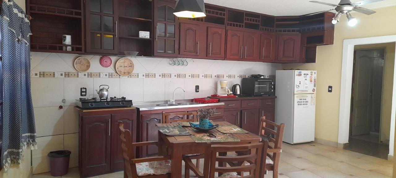 Appartamento Frontera Apart Puerto Iguazú Esterno foto